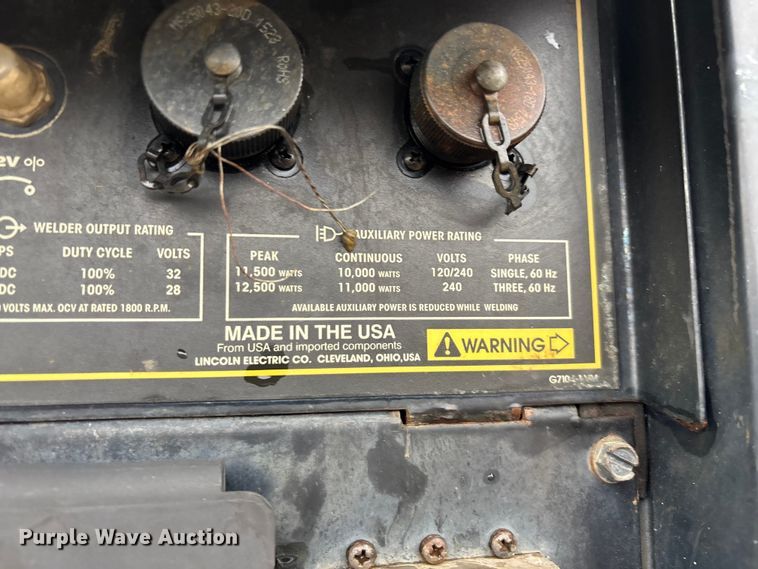 image for item EN5639 Lincoln Electric Vantage 300 welder/generator