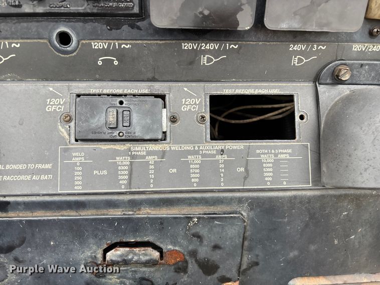 image for item EN5639 Lincoln Electric Vantage 300 welder/generator