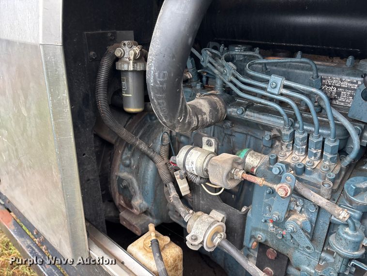 image for item EN5639 Lincoln Electric Vantage 300 welder/generator