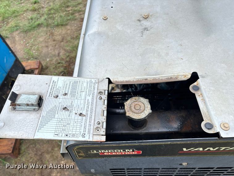 image for item EN5639 Lincoln Electric Vantage 300 welder/generator