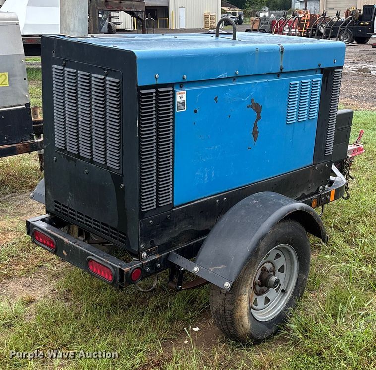 image for item EN5640 Miller Big Blue 300 Pro Cat CC/CV welder/generator