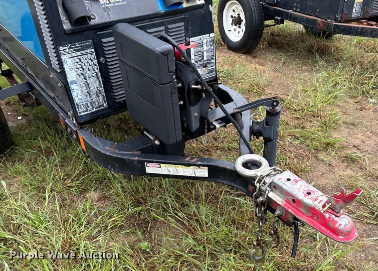 image for item EN5640 Miller Big Blue 300 Pro Cat CC/CV welder/generator