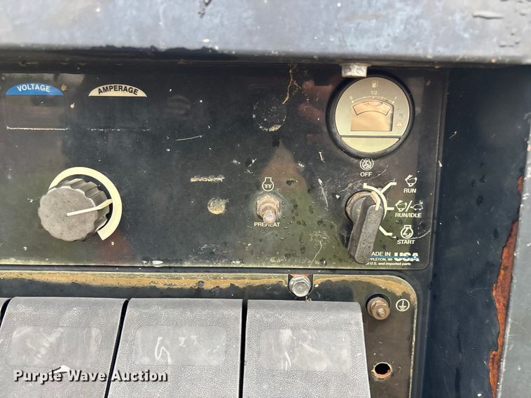 image for item EN5640 Miller Big Blue 300 Pro Cat CC/CV welder/generator