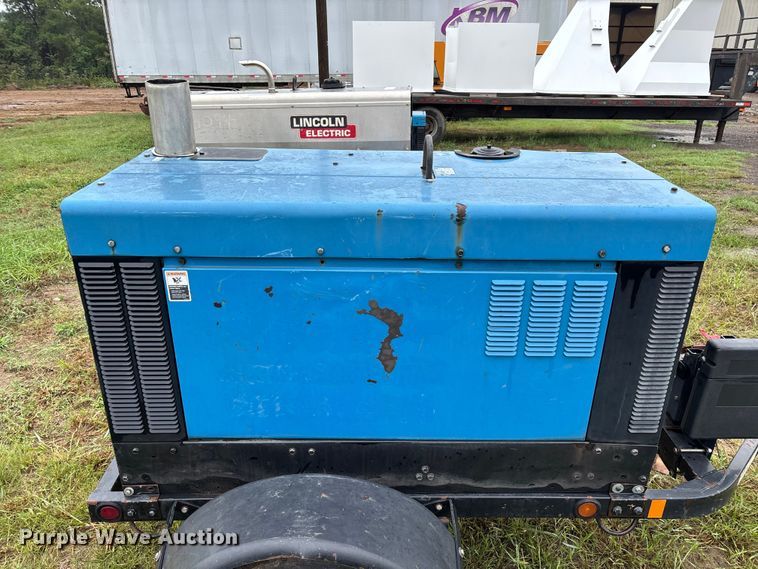 image for item EN5640 Miller Big Blue 300 Pro Cat CC/CV welder/generator
