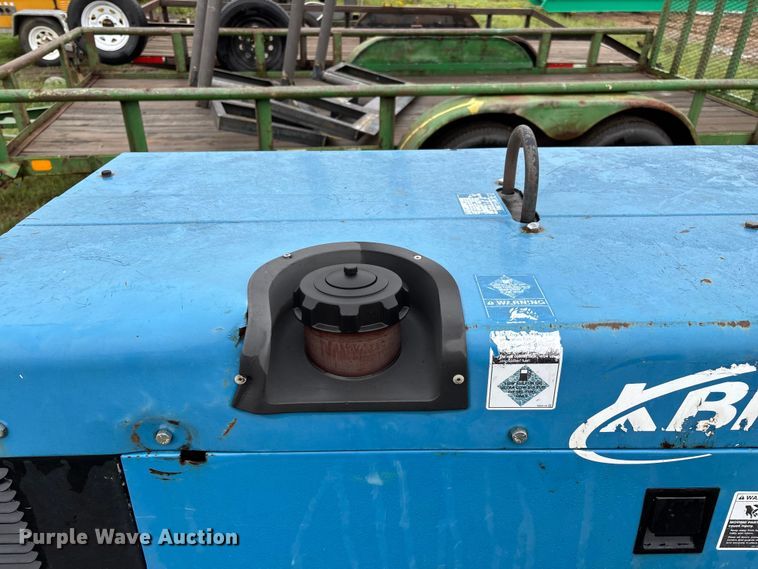 image for item EN5640 Miller Big Blue 300 Pro Cat CC/CV welder/generator