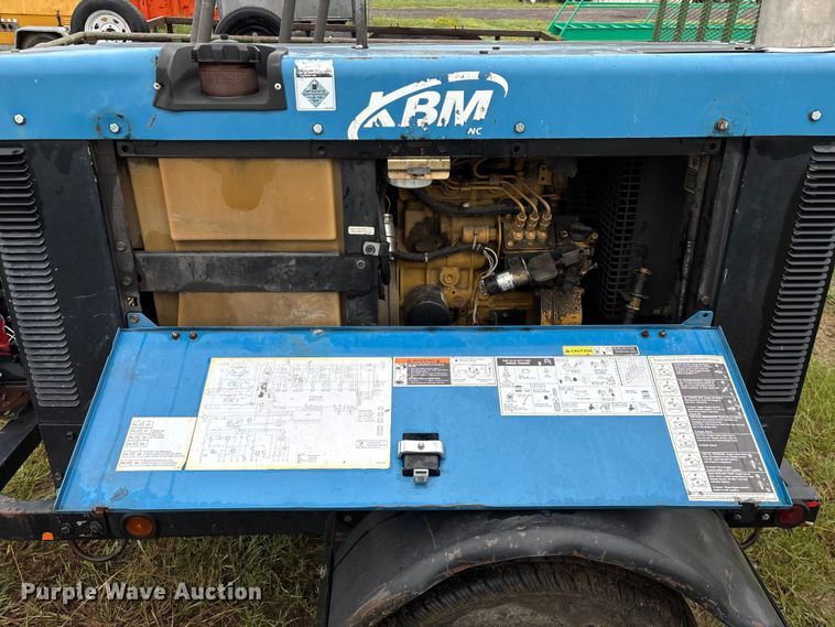 image for item EN5640 Miller Big Blue 300 Pro Cat CC/CV welder/generator