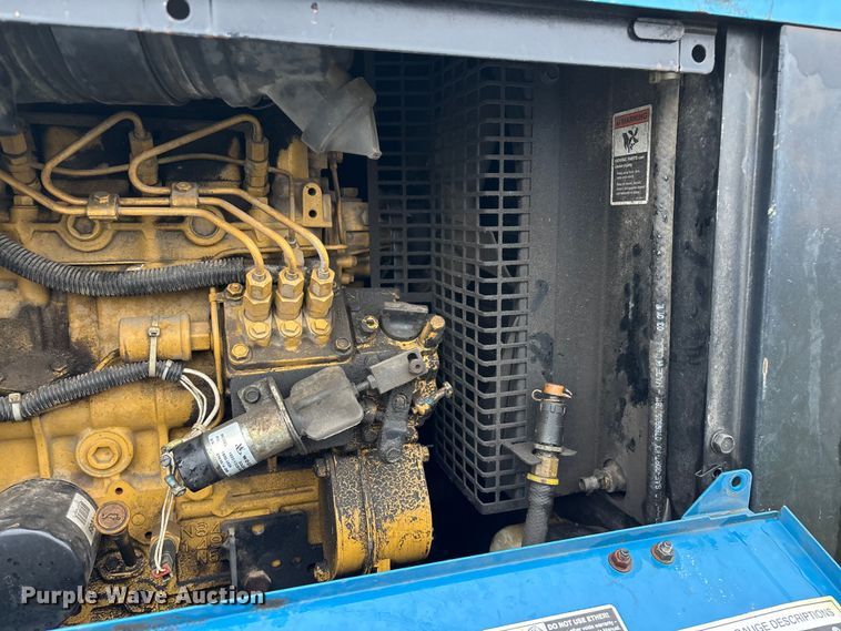 image for item EN5640 Miller Big Blue 300 Pro Cat CC/CV welder/generator