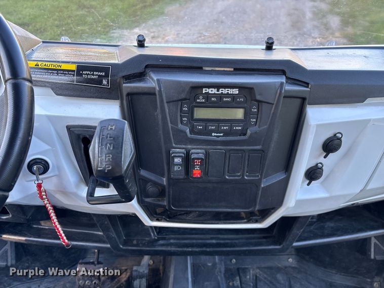 image for item EN5650 2014 Polaris XP 900 EFI utility vehicle