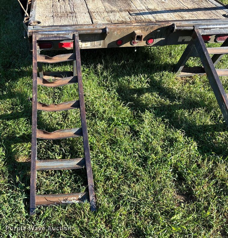 image for item EN5654 2015 Friesen Trailers equipment trailer