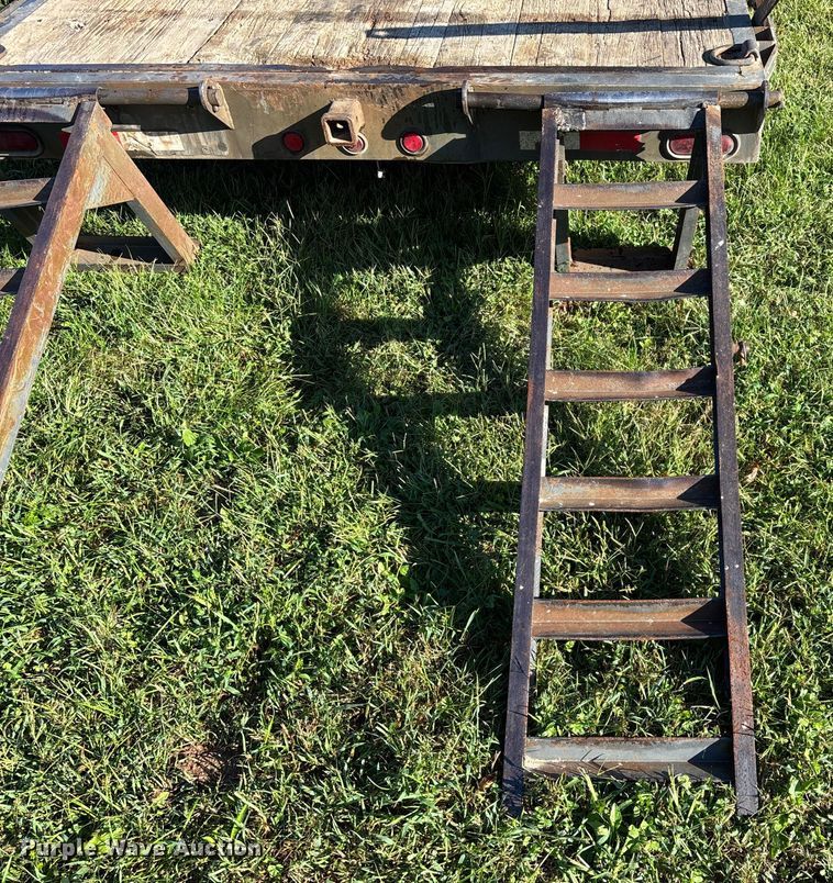 image for item EN5654 2015 Friesen Trailers equipment trailer