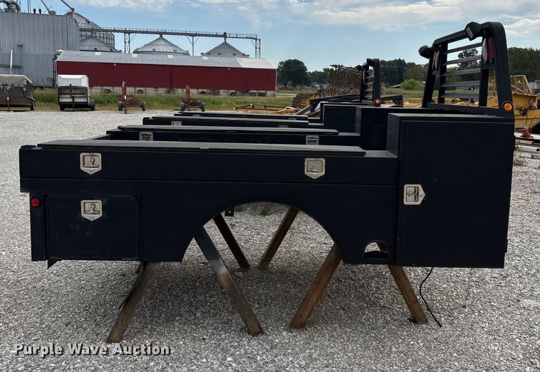 image for item EN5668 Flatbed