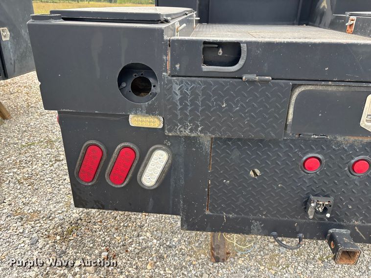 image for item EN5668 Flatbed