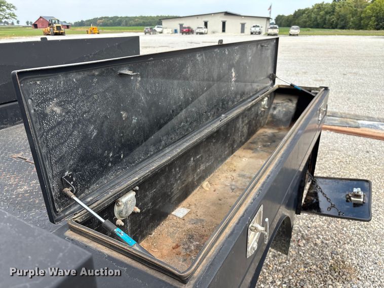 image for item EN5668 Flatbed