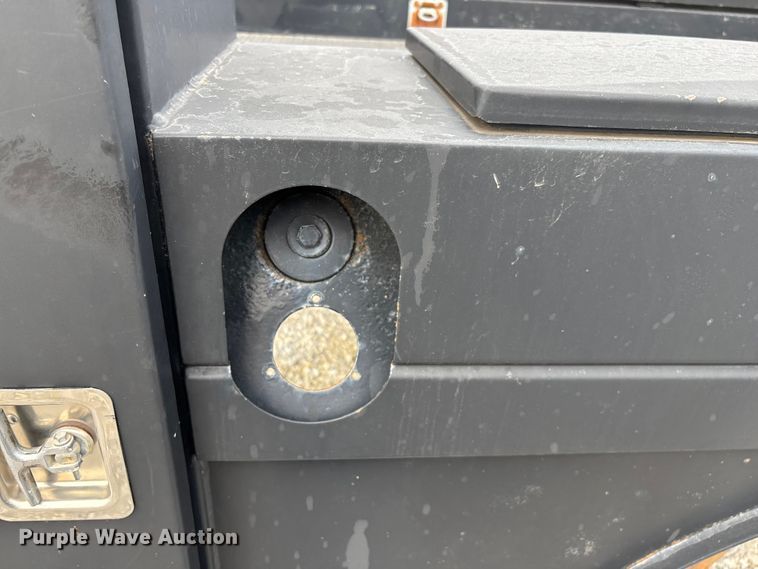 image for item EN5668 Flatbed