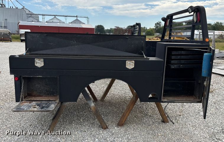 image for item EN5668 Flatbed