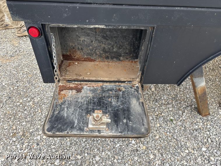 image for item EN5668 Flatbed