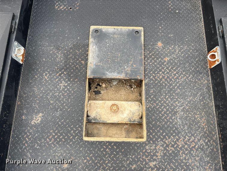 image for item EN5668 Flatbed