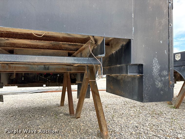 image for item EN5668 Flatbed