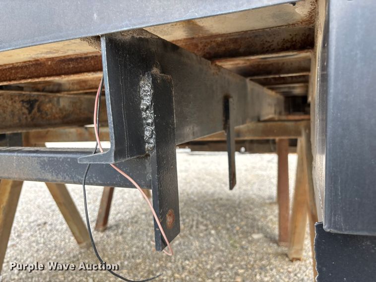 image for item EN5668 Flatbed