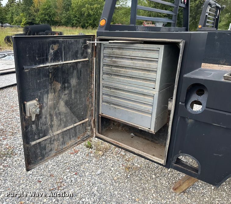 image for item EN5669 Flatbed