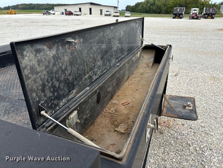 image for item EN5669 Flatbed