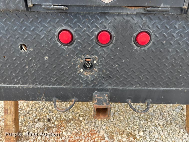 image for item EN5669 Flatbed