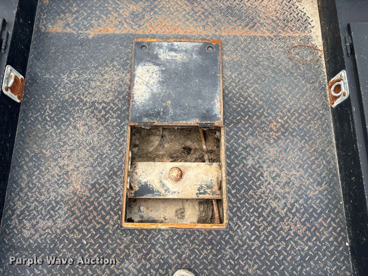 image for item EN5669 Flatbed