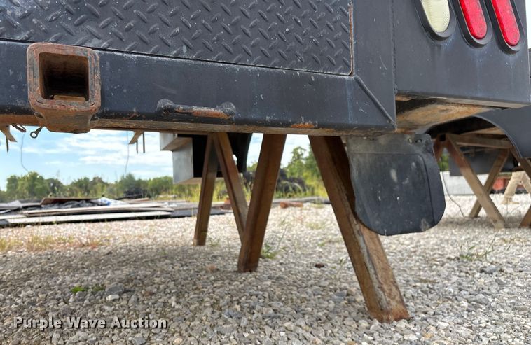 image for item EN5669 Flatbed