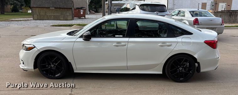 image for item EO1638 2023 Honda Civic Sport 