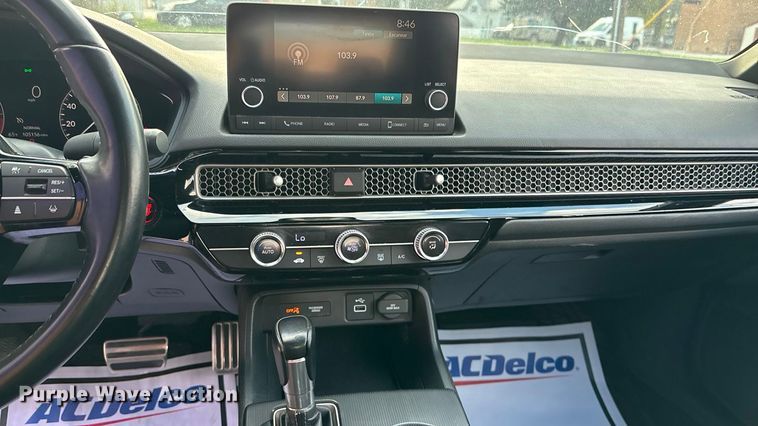 image for item EO1638 2023 Honda Civic Sport 