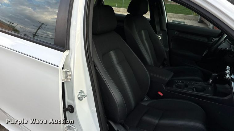 image for item EO1638 2023 Honda Civic Sport 