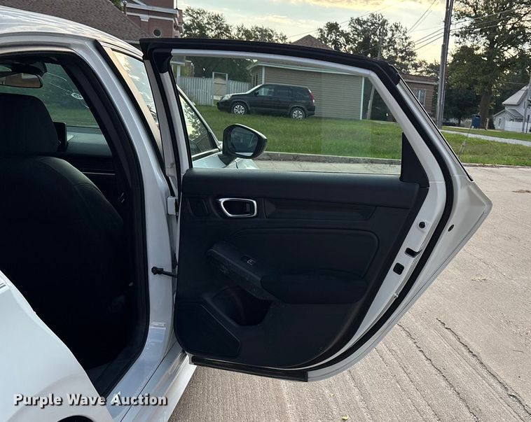 image for item EO1638 2023 Honda Civic Sport 