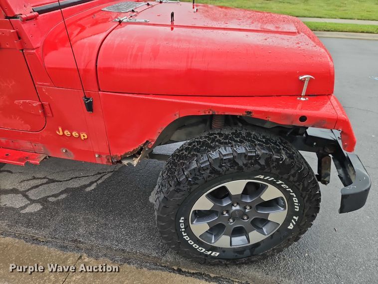 image for item EO4687 1995 Jeep Wrangler SUV