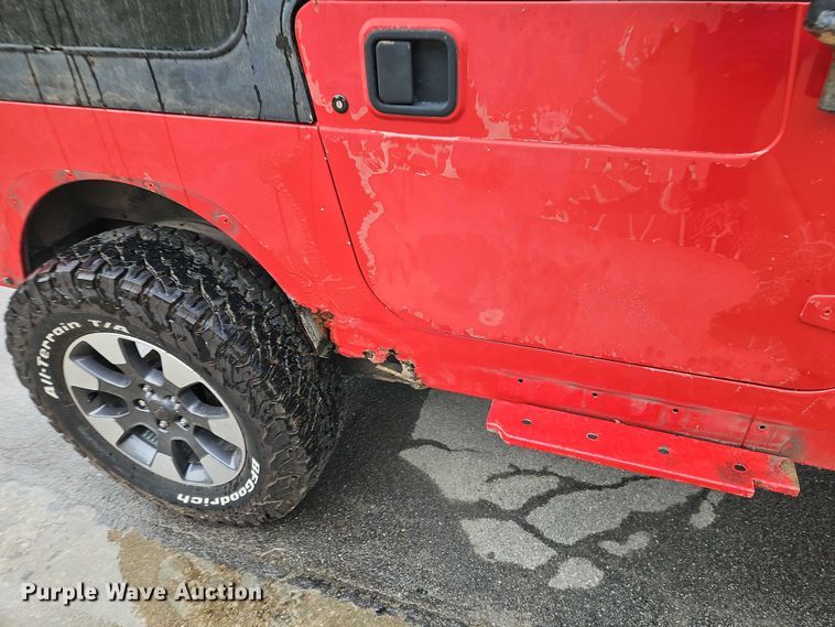 image for item EO4687 1995 Jeep Wrangler SUV