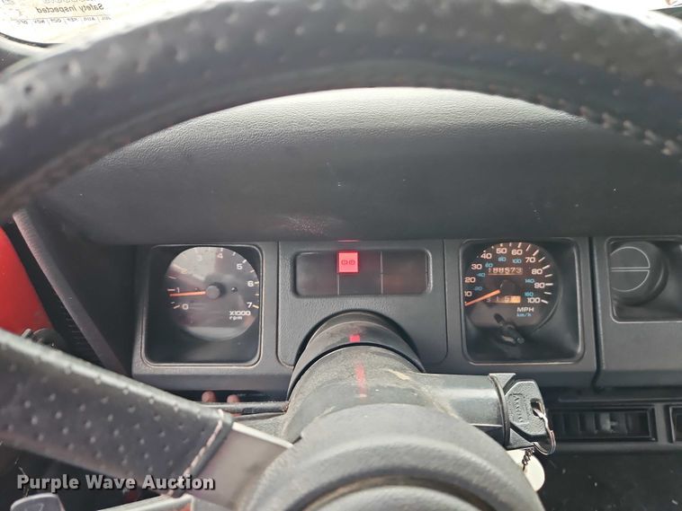 image for item EO4687 1995 Jeep Wrangler SUV