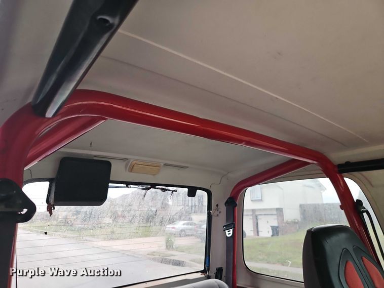 image for item EO4687 1995 Jeep Wrangler SUV