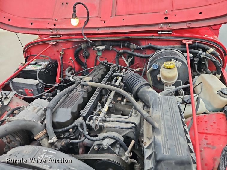 image for item EO4687 1995 Jeep Wrangler SUV