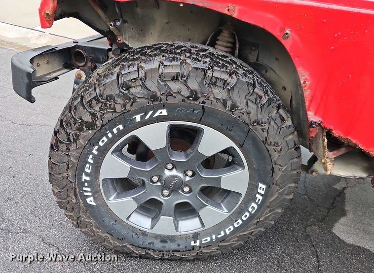 image for item EO4687 1995 Jeep Wrangler SUV