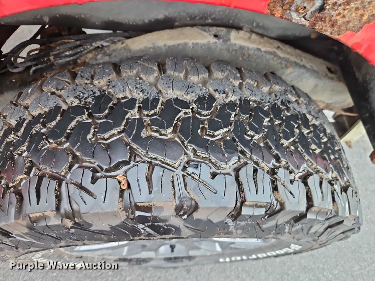 image for item EO4687 1995 Jeep Wrangler SUV