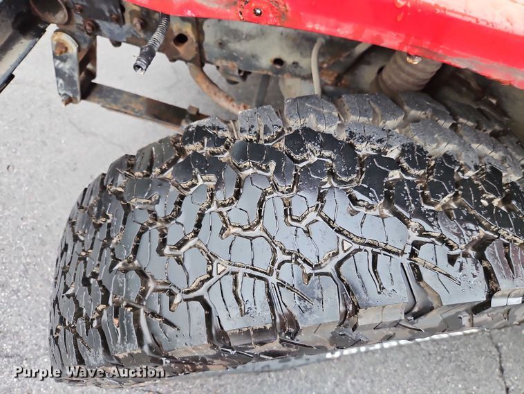 image for item EO4687 1995 Jeep Wrangler SUV