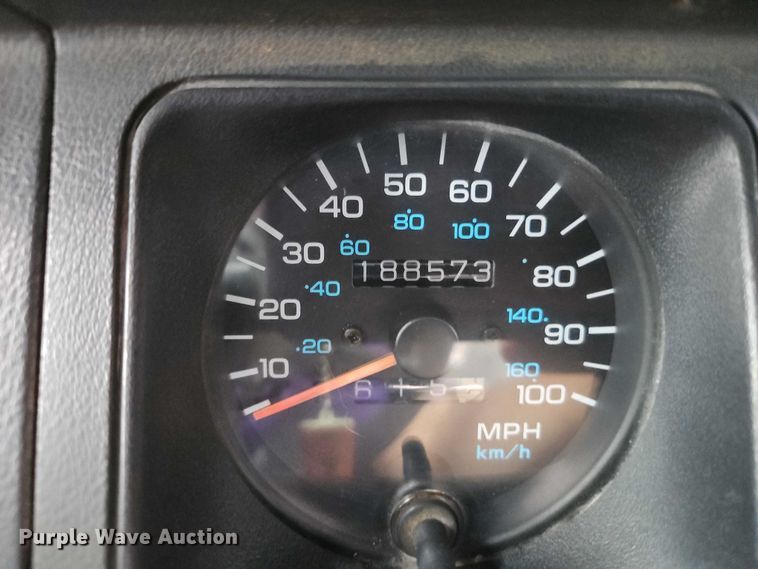 image for item EO4687 1995 Jeep Wrangler SUV