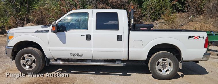 image for item EO4705 2011 Ford F350 Super Duty XLT Crew Cab pickup truck