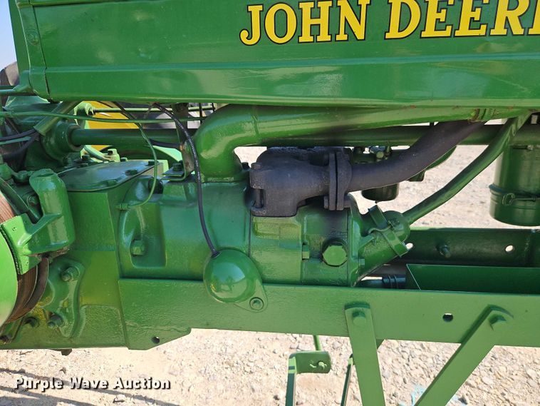 image for item EO4706 1939 John Deere H tractor
