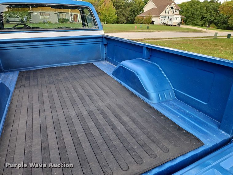 image for item EO4711 1981 Chevrolet Cheyenne K10 pickup truck