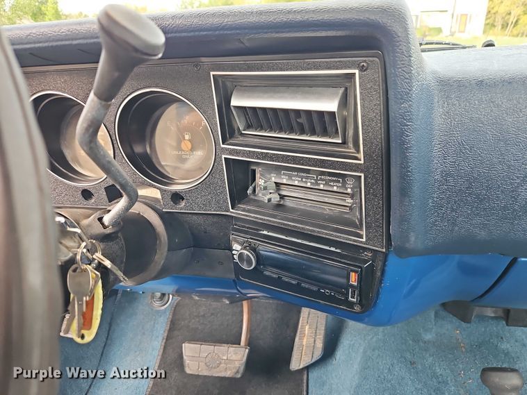 image for item EO4711 1981 Chevrolet Cheyenne K10 pickup truck