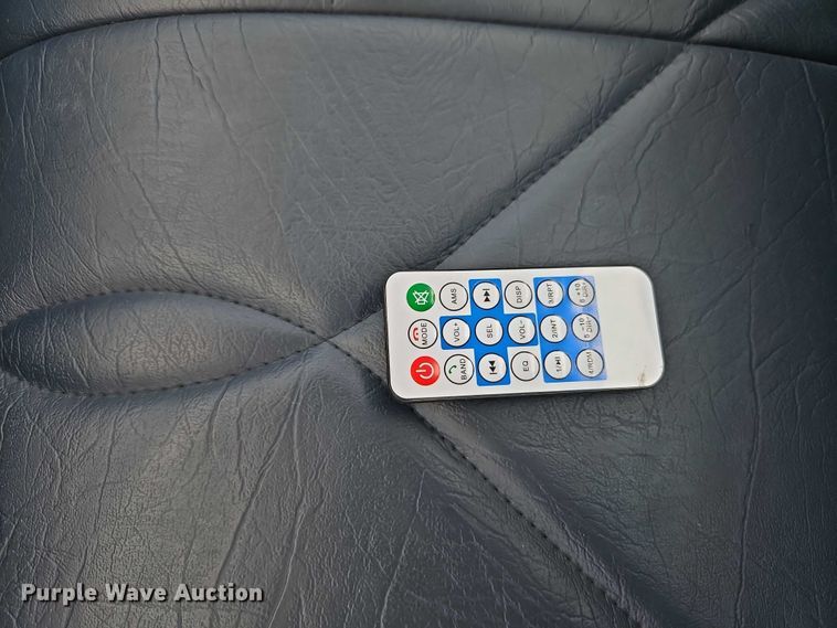 image for item EO4711 1981 Chevrolet Cheyenne K10 pickup truck