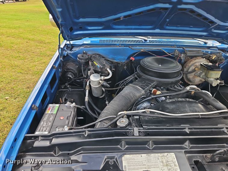 image for item EO4711 1981 Chevrolet Cheyenne K10 pickup truck