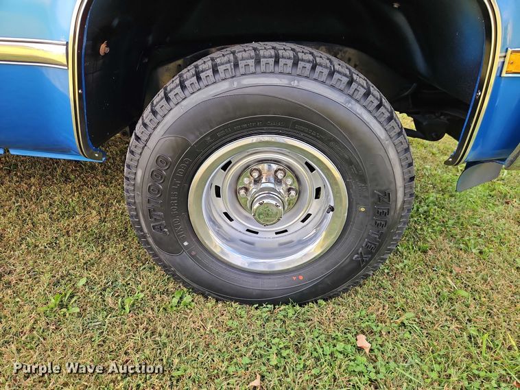 image for item EO4711 1981 Chevrolet Cheyenne K10 pickup truck