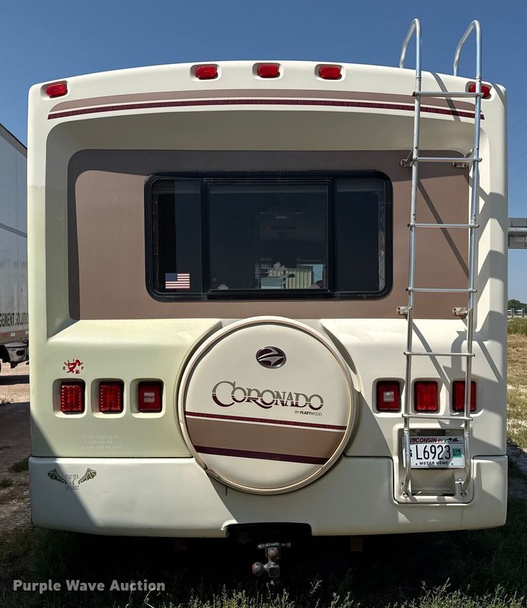 image for item EP0514 1994 Fleetwood Coronado Pace Arrow RV
