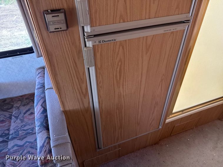 image for item EP0514 1994 Fleetwood Coronado Pace Arrow RV